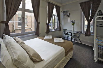 The George Street Hotel - Hostel - Accommodation Gold Coast 3