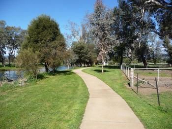 The Tumut Motor Inn - Accommodation Gold Coast 3