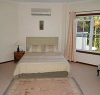 Kingfishers Manor  Noosa - Gold Coast 4U