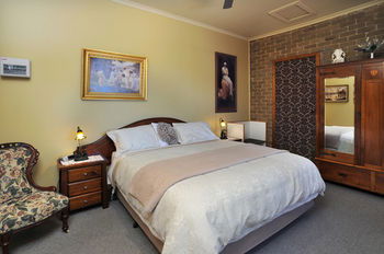 Langbrook Estate Cottages - Accommodation Gold Coast 4