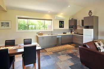 Langbrook Estate Cottages - Accommodation Gold Coast 10
