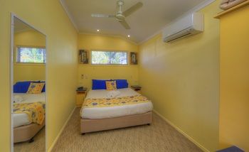 Alex Beach Cabins - Accommodation Gold Coast 11