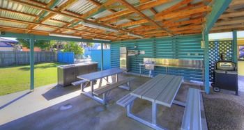 Alex Beach Cabins - Accommodation Gold Coast 18