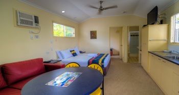 Alex Beach Cabins - Accommodation Gold Coast 25