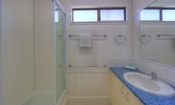 Alex Beach Cabins - Accommodation Gold Coast 31