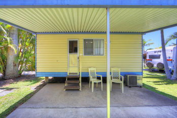 Alex Beach Cabins - Accommodation Gold Coast 34