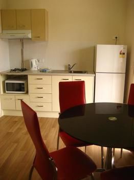 Australian Motor Homes Tourist Park - Accommodation Gold Coast 2