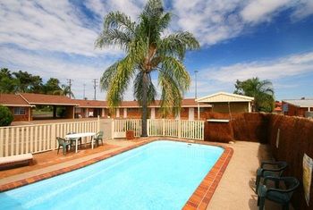 Golden Grain Motor Inn - Accommodation Gold Coast 11