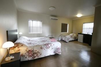 Station Hotel Motel Kurri Kurri - Accommodation Gold Coast 3