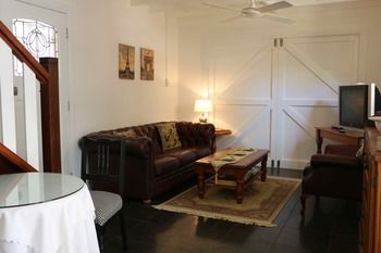 Maison De May Boutique Bed &breakfast - Accommodation Gold Coast 9