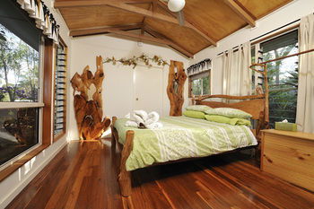 Uluramaya Retreat Cabins - Accommodation Gold Coast 12