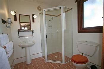 The Table Guesthouse - Accommodation Gold Coast 1