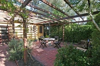 The Table Guesthouse - Accommodation Gold Coast 4