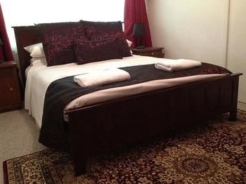 Tudor Cottages Mt Dandenong - Accommodation Gold Coast 5