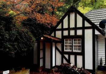Tudor Cottages Mt Dandenong - Accommodation Gold Coast 23