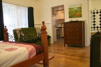 Tudor Cottages Mt Dandenong - Accommodation Gold Coast 28