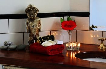 Merrow Cottages - Accommodation Gold Coast 9