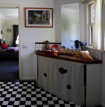 Merrow Cottages - Accommodation Gold Coast 11