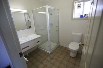 Across Country Motel And Serviced Apartments - Accommodation Gold Coast 12