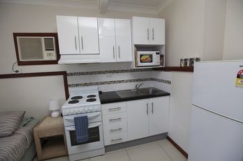 Across Country Motel And Serviced Apartments - Accommodation Gold Coast 25