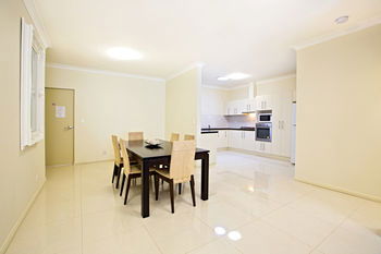 Astina Serviced Apartments - Central - Accommodation Gold Coast 8