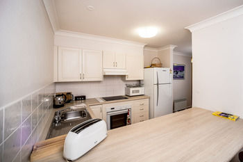 Birchgrove Apartments - Accommodation Gold Coast 27