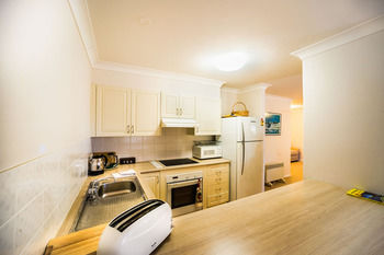 Birchgrove Apartments - Accommodation Gold Coast 29