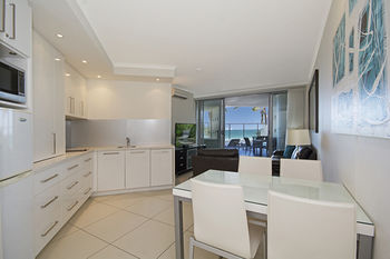 On The Beach Noosa - Accommodation Gold Coast 10