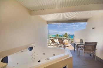 On The Beach Noosa - Accommodation Gold Coast 21