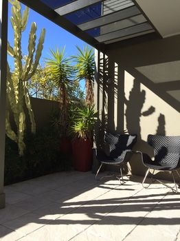 Chaucer Palms Boutique Bed & Breakfast - Accommodation Gold Coast 1