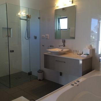 Chaucer Palms Boutique Bed & Breakfast - Accommodation Gold Coast 2