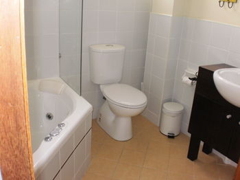 Rooftops Bed & Breakfast - Gold Coast 4U 17