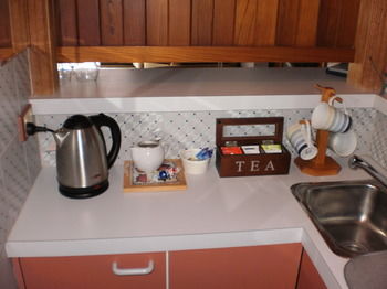 Rooftops Bed & Breakfast - Gold Coast 4U 21