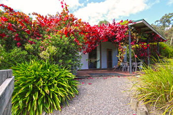 Valley Farm Vineyard Cottages - Accommodation Gold Coast 4