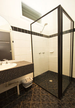 Peden's Hotel - Accommodation Gold Coast 8
