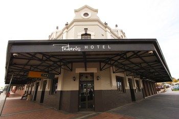 Peden's Hotel - Accommodation Gold Coast 9