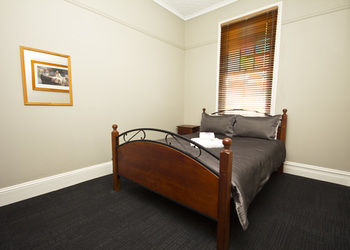 Peden's Hotel - Accommodation Gold Coast 10