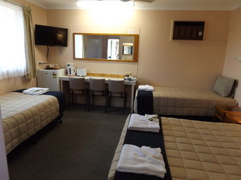 Civic Motel - Accommodation Gold Coast 24