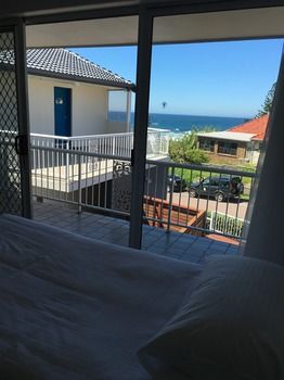 Ocean Front At The Entrance - Accommodation Gold Coast 27