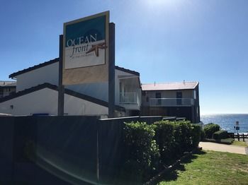 Ocean Front At The Entrance - Accommodation Gold Coast 45