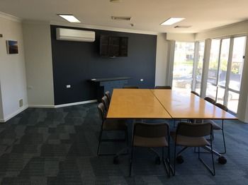 Ocean Front At The Entrance - Accommodation Gold Coast 51