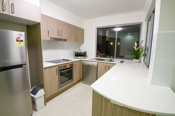 Direct Hotels - Breeze On Brightwater - Accommodation Gold Coast 2