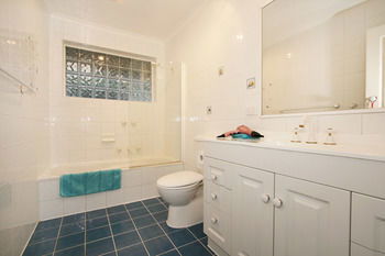 Roseland Holiday House - Accommodation Gold Coast 1