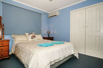 Roseland Holiday House - Accommodation Gold Coast 4