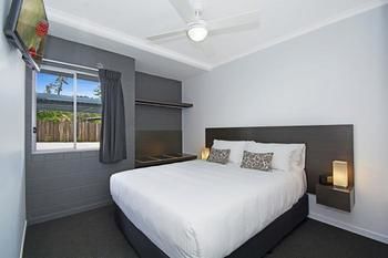 Cooroy Luxury Motel Apartments Noosa - Accommodation Gold Coast 5