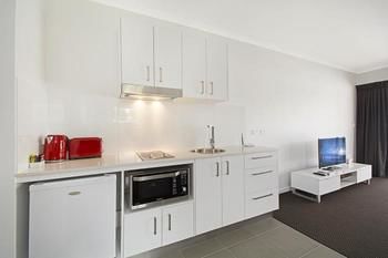 Cooroy Luxury Motel Apartments Noosa - Accommodation Gold Coast 15