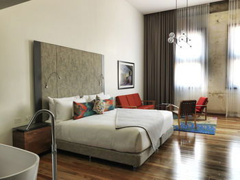 The Old Clare Hotel - Accommodation Gold Coast 47