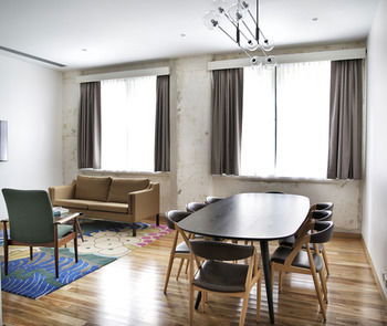 The Old Clare Hotel - Accommodation Gold Coast 67