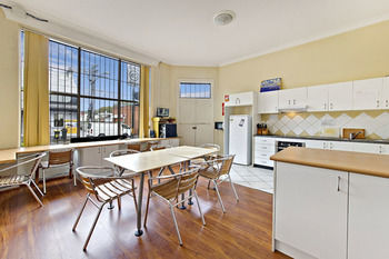 Sinclairs City Hostel - Accommodation Gold Coast 7
