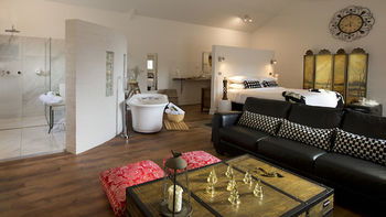 The Villa - Country House Retreat - Accommodation Gold Coast 18